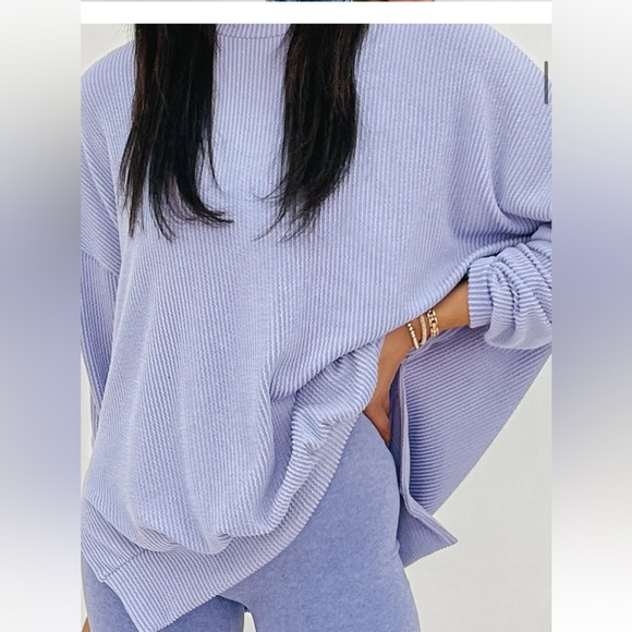 Talulah Comfy Ribbed Pullover in Lavender- size large - Picture 5 of 5